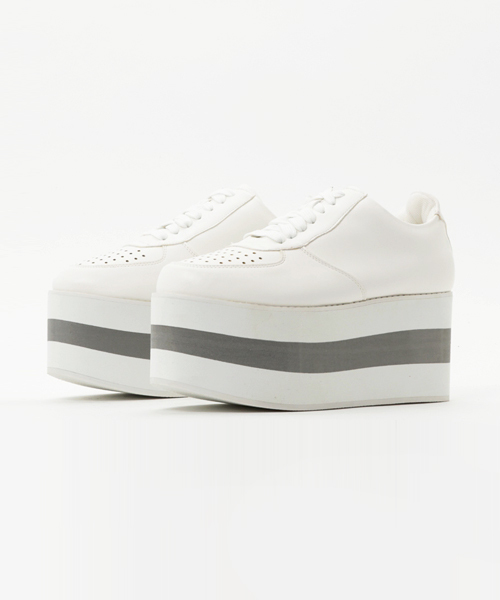 PUNYUS（プニュズ）の「ライン厚底スニーカー（スニーカー・レディース・ホワイト/ピンク/ブラック・2/1/3/4）」の2枚目の写真