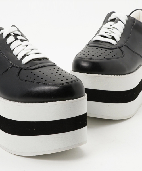 PUNYUS（プニュズ）の「ライン厚底スニーカー（スニーカー・レディース・ホワイト/ピンク/ブラック・2/1/3/4）」の8枚目の写真