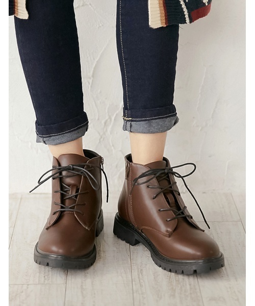 Re:EDIT（リエディ）の「[リエディ]レースアップトレッキング風ショートブーツ[リエディオリジナル]シューズ/ブーツ/ショートブーツ（ブーツ・レディース・ダークブラック/ブラック系その他/ブラウン/グリーン/ネイビー/ブラック/ワイン・SMALL/LARGE/MEDIUM/X-LARGE）」の5枚目の写真