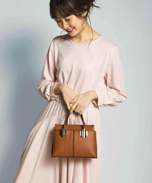 PLAIN CLOTHING（プレーンクロージング）の「フェイクレザーハンドバッグ/ショルダーバッグ【PLAIN CLOTHING】（ショルダーバッグ・レディース・レッド/キャメル/グレー/ネイビー/ブラック・FREE）」の12枚目の写真