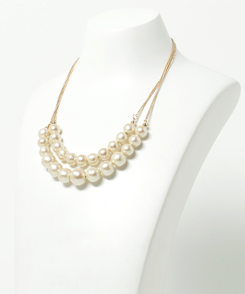 NATURAL BEAUTY BASIC(ナチュラルビューティーベーシック)の「コットンパールネックレス(ネックレス・レディース・ホワイト・フリ-)」の5枚目の写真