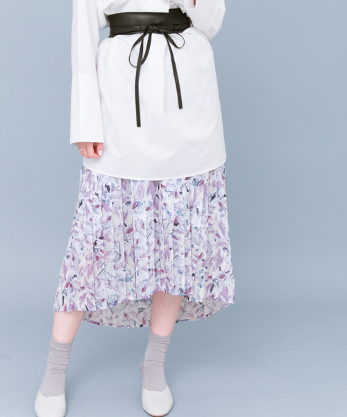 KBF（ケイビーエフ）の「KBF ファジーボタニカルプリーツスカート（スカート・レディース・グリーン/ピンクベージュ/パープル・ONE）」の3枚目の写真