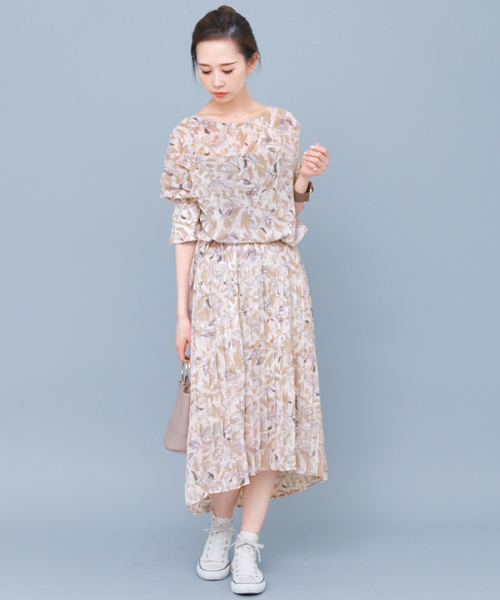 KBF（ケイビーエフ）の「KBF ファジーボタニカルプリーツスカート（スカート・レディース・グリーン/ピンクベージュ/パープル・ONE）」の15枚目の写真