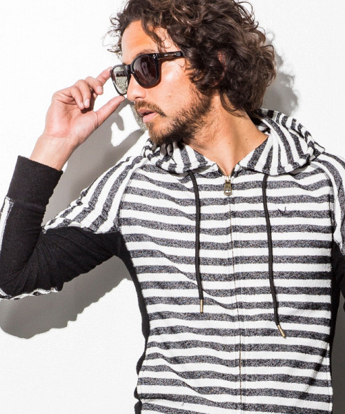 1PIU1UGUALE3 RELAX (ウノピゥウノウグァーレトレ リラックス)の「1PIU1UGUALE3 RELAX(ウノピゥウノウグァーレトレ)パイルフードパーカ(パーカー・メンズ・ホワイト/ブラック×ホワイト/ネイビー/ブラック/グレー・SMALL/MEDIUM/LARGE/X-LARGE/XX-LARGE)」の20枚目の写真