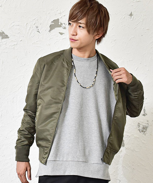 MinoriTY(マイノリティ)の「ナイロンMA-1ジャケット(MA-1・メンズ・ブラック/ネイビー/カーキ/カモフラージュ/レッド・M/L/XL)」の2枚目の写真