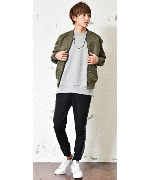 MinoriTY(マイノリティ)の「ナイロンMA-1ジャケット(MA-1・メンズ・ブラック/ネイビー/カーキ/カモフラージュ/レッド・M/L/XL)」の7枚目の写真