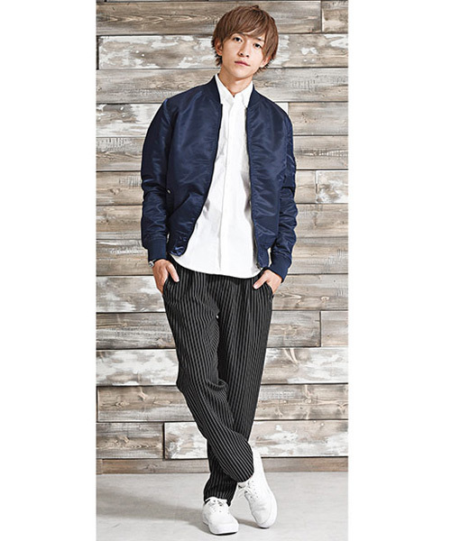 MinoriTY(マイノリティ)の「ナイロンMA-1ジャケット(MA-1・メンズ・ブラック/ネイビー/カーキ/カモフラージュ/レッド・M/L/XL)」の8枚目の写真