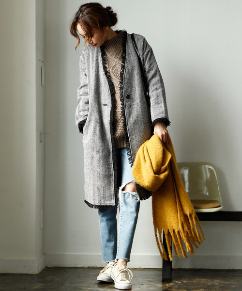 Luz Llena（ラズレナ）の「ヘリンボーンツイード・フリンジノーカラーコート（ノーカラージャケット・レディース・ホワイト/ブラック・MEDIUM）」の18枚目の写真