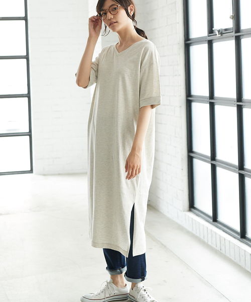 AMERICAN HOLIC（アメリカンホリック）の「・Vネックロールアップ5分袖ワンピース（ワンピース・レディース・ホワイト系その他/ブラック/杢グレー・FREE）」の2枚目の写真