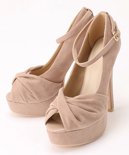 LIPSERVICE(リップサービス)の「オープントゥツイストパンプス(パンプス・レディース・ピンクベージュ/ブラック・L/M/S)」の1枚目の写真