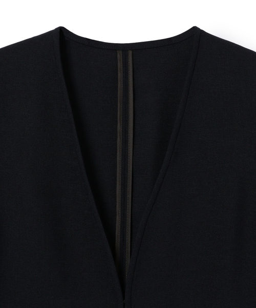 SHIPS（シップス）の「リネンライクノーカラージャケット（ノーカラージャケット・レディース・ベージュ/ネイビー・38/36）」の3枚目の写真