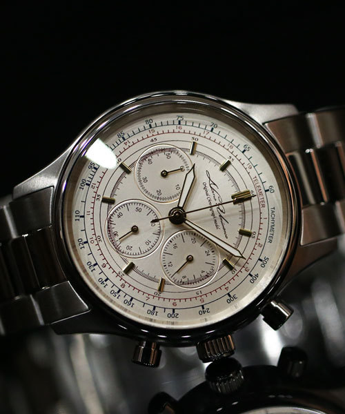 NANO universe（ナノユニバース）の「Classical Chronograph（アナログ腕時計・メンズ・シルバー/ゴールド/ブラック・FREE）」の3枚目の写真