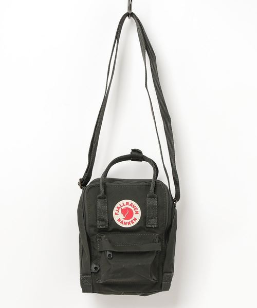 Kanken(カンケン)の「Kanken Sling (FJALLRAVEN/フェールラーベン)(ショルダーバッグ・レディース・ライトグレー/ライトブラウン/ピンク/ボルドー/ネイビー/グリーン/ダークアッシュ/サファリグリーン/ラベンダー/ミント/ブラック×レッド/ブラック/グリーン×ピンク/フューシャピンク/ダークベージュ/ダークグリーン/ターコイズブルー/ライトイエロー/パープル/グリーン系その他/スカイブルー/アイボリー/ブラウン系1/ブルー系2/ダークブラック/オレンジ系その他/ダークブラウン/グリーン系3/ベージュ/ダークパープル・ONE SIZE/FREE)」の12枚目の写真