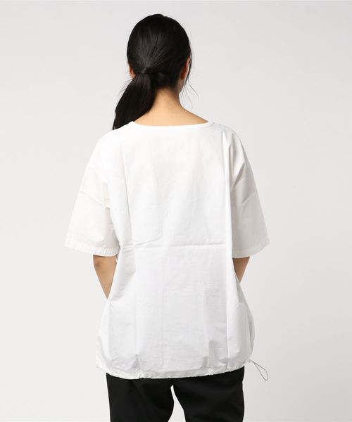MashuKashu（マシュカシュ）の「裾ギャザープルオーバー（シャツ/ブラウス・レディース・ブラック/ネイビー/オフホワイト・フリー）」の5枚目の写真