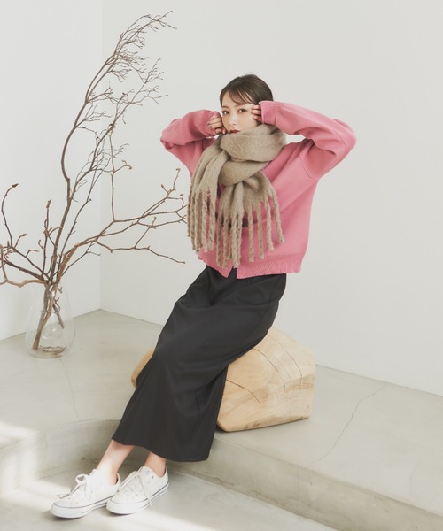 VANNIE U(ヴァニーユー)の「もこもこボリュームマフラー(マフラー・レディース・ダークブラウン/ベージュ/ピンク/アイボリー/オートミール/マスタード/イエロー/ライトブルー/グリーン・FREE)」の15枚目の写真