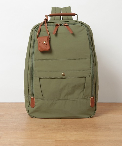 toleur（トーラ）の「【toleur】ウォッシュナイロン×カウレザー リュック バックパック デイパック 11337（バックパック/リュック・レディース・ブラック/カーキ/マスタード/ワインレッド/ベージュ/ライトカーキ/レッド/ダークカーキ/グレイッシュベージュ・FREE）」の5枚目の写真