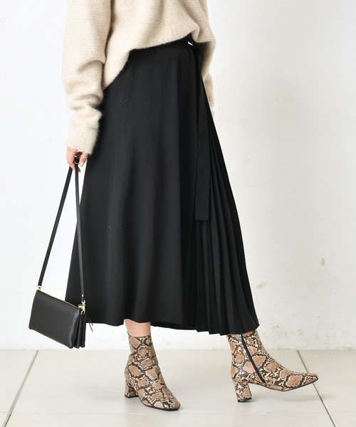 DouDou（ドゥドゥ）の「プリーツ切替スカート2（スカート・レディース・ブラック/ブラウン/バイオレット/ベージュ・38/36）」の2枚目の写真