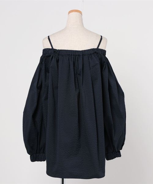 styling/（スタイリング）の「ワイドスリーブオフショルダートップス 