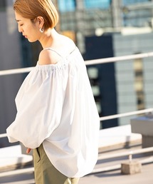 styling/（スタイリング）の「ワイドスリーブオフショルダートップス 