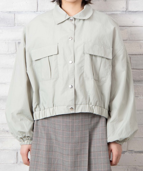 WEGO(ウィゴー)の「WEGO/ナイロンショートCPOシャツジャケット(ナイロンジャケット・レディース・ライトベージュ/サックスブルー・FREE)」の19枚目の写真