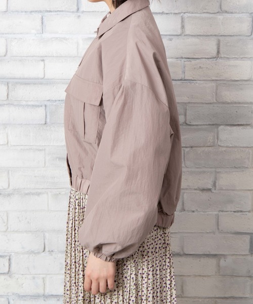 WEGO(ウィゴー)の「WEGO/ナイロンショートCPOシャツジャケット(ナイロンジャケット・レディース・ライトベージュ/サックスブルー・FREE)」の21枚目の写真