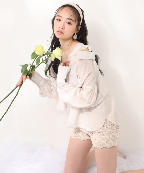 one after another NICE CLAUP（ワンアフターアナザーナイスクラップ）の「かぎ針ニットショートパンツ（その他パンツ・レディース・アイボリー/ブラック/ベージュ・FREE）」の7枚目の写真