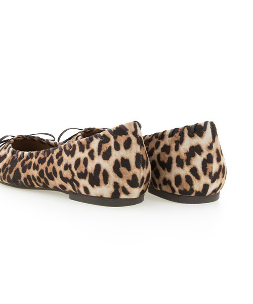 RANDA（ランダ）の「ソフトスクエアトゥリボンフラットパンプス（パンプス・レディース・レオパード/ブラック/ブラウン/ピンク/その他・22.5/23/23.5/24/24.5/25/25.5/22）」の17枚目の写真