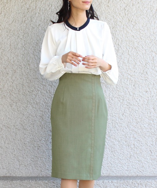 TRUDEA(トルディア)の「レーステープタイトスカート(スカート・レディース・ベージュ/ネイビー/カーキ・SMALL/LARGE/MEDIUM)」の14枚目の写真