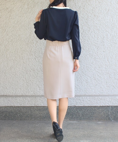 TRUDEA(トルディア)の「レーステープタイトスカート(スカート・レディース・ベージュ/ネイビー/カーキ・SMALL/LARGE/MEDIUM)」の8枚目の写真