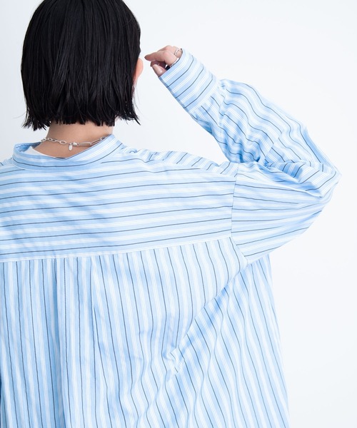 23SS 美品 MHL. ストライプ柄コットンバンドカラープルオーバーシャツ 23SS 美品 MHL. ストライプ柄コットンバンドカラープルオーバー