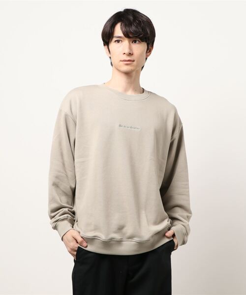 SPINNS（スピンズ）の「【ゆったりオーバーサイズ】GIRLイラストバックプリントプルオーバースウェット（スウェット・メンズ・ホワイト/ブラック/ベージュ/ピンク/ブルー/グリーン/ホワイト系その他/ブラック系その他/ベージュ系その他/グリーン系その他/ブルー系その他/ピンク系その他・ONESIZE）」の17枚目の写真