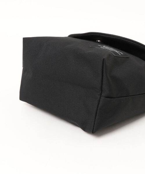 Samansa Mos2 blue（サマンサモスモスブルー）の「撥水ポリフラップショルダー（ショルダーバッグ・レディース・ベージュ/ブラック・ﾌﾘ-）」の7枚目の写真