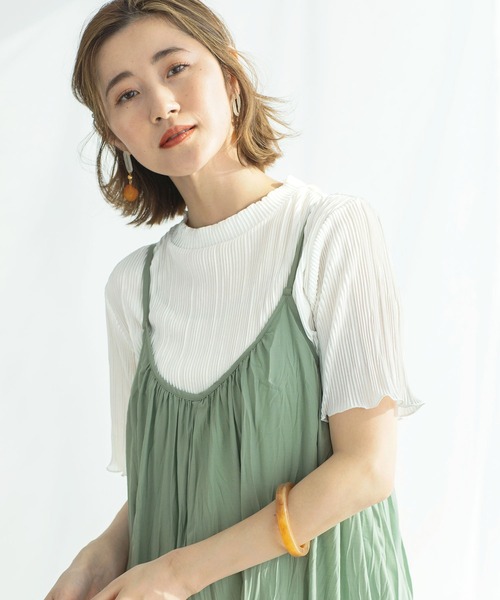 GeeRA(ジーラ)の「ミニプリーツメロー使いカットソー(Tシャツ/カットソー・レディース・ブラック/オフホワイト/グレー/モカ・SMALL/LARGE/X-LARGE/MEDIUM/XX-LARGE)」の2枚目の写真