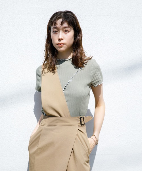 koe（コエ）の「アウトメローリブ半袖プルオーバー＊（Tシャツ/カットソー・レディース・サックスブルー/ベージュ/ブラック/カーキ/ピンク/ホワイト・FREE）」の5枚目の写真