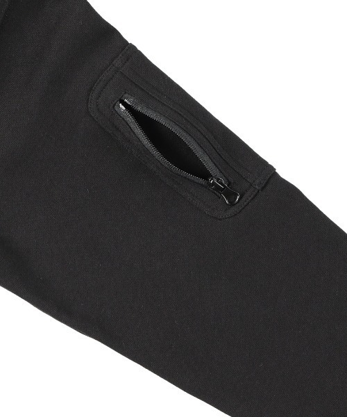 PIPING HOT FUTURE（パイピングホットフューチャー）の「L/S OVERSIZE POCKET CREW（スウェット・メンズ・ブラック・S/L/M/XL）」の2枚目の写真