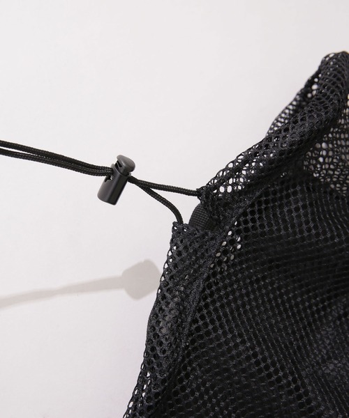 Speedo（スピード）の「speedo/ポケッタブルメッシュバッグ（バックパック/リュック・レディース・ブラック・FREE）」の14枚目の写真