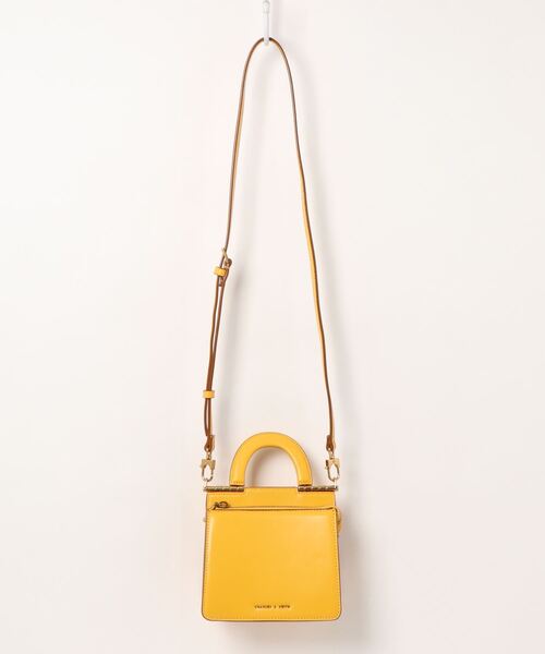 CHARLES & KEITH（チャールズ & キース）の「トップハンドル エンベロープバッグ / Top Handle Envelope