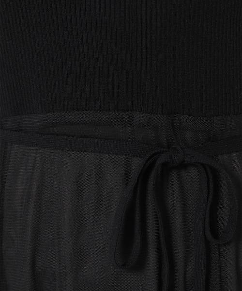 mysty woman(ミスティウーマン)の「ニットチュールドッキングワンピース 949389(ワンピース・レディース・アイボリー/ブラック/モカ・FREE)」の18枚目の写真