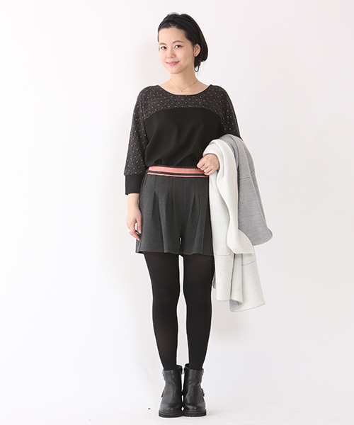 mystic（ミスティック）の「ラメニットソー切替プルオーバー（ニット/セーター・レディース・ネイビー/オフホワイト/チャコールグレー・ﾌﾘ-）」の4枚目の写真