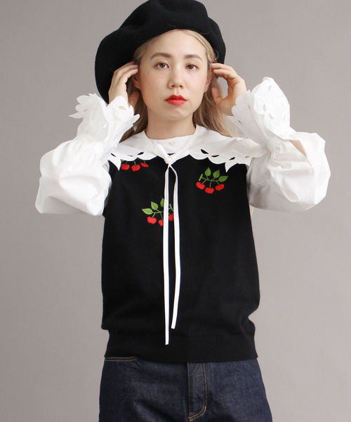 peu pres（プープレ）の「●ヒメリンゴ刺繍 ベスト（ベスト・レディース・ブラック/ホワイト・FREE）」の2枚目の写真