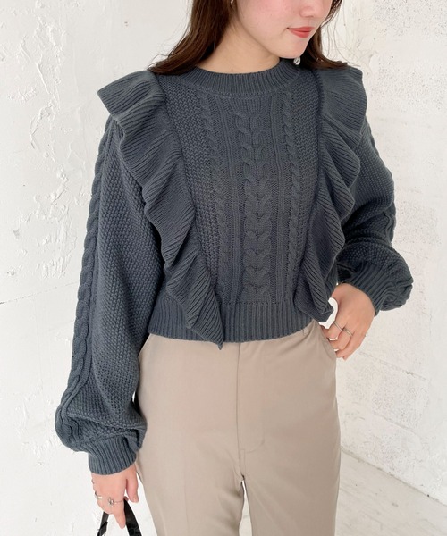 EPIMI E'PIMMY（エピミエピミー）の「ヴィンテージフリルケーブルニット（ニット/セーター・レディース・ダークブルー/ブラック/オフホワイト/ベージュ・MEDIUM）」の4枚目の写真