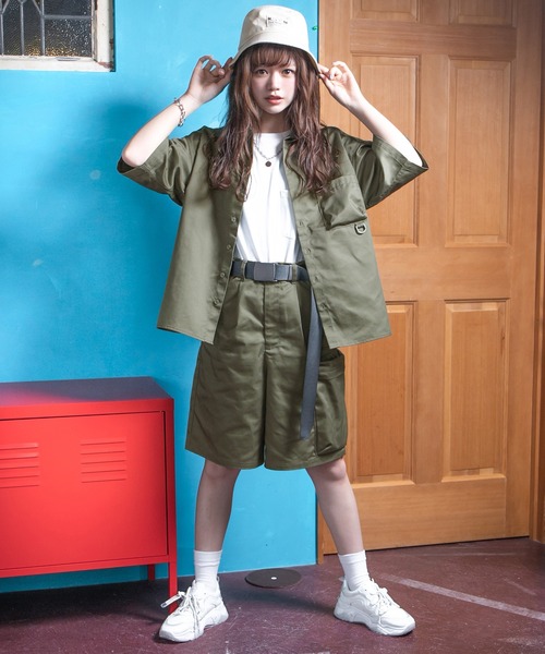 PairPair（ペアペア）の「アクティブシャツ/セットアップ対応(ユニセックス)（シャツ/ブラウス・レディース・アイボリー/カーキ・MEDIUM/LARGE）」の8枚目の写真