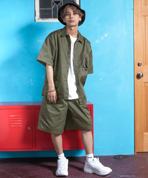 PairPair（ペアペア）の「アクティブシャツ/セットアップ対応(ユニセックス)（シャツ/ブラウス・レディース・アイボリー/カーキ・MEDIUM/LARGE）」の5枚目の写真