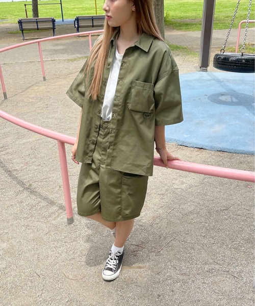 PairPair（ペアペア）の「アクティブシャツ/セットアップ対応(ユニセックス)（シャツ/ブラウス・レディース・アイボリー/カーキ・MEDIUM/LARGE）」の21枚目の写真