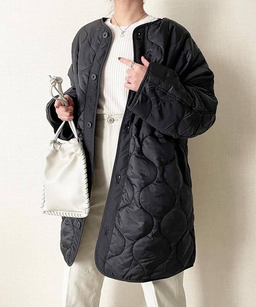 un dix cors（アンディコール）の「サステナブルあたたか機能素材　リバーシブルキルティングコート（ノーカラーコート・レディース・アイボリー/ブラック/カーキ・FREE）」の3枚目の写真