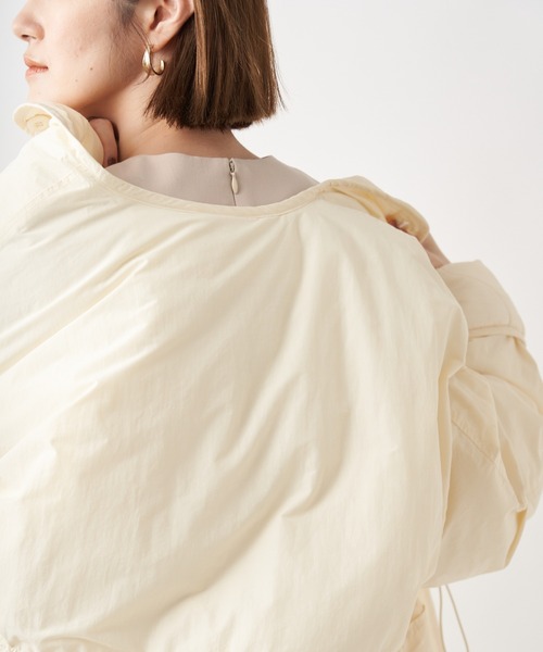 un dix cors（アンディコール）の「サステナブルあたたか機能素材　リバーシブルキルティングコート（ノーカラーコート・レディース・アイボリー/ブラック/カーキ・FREE）」の21枚目の写真