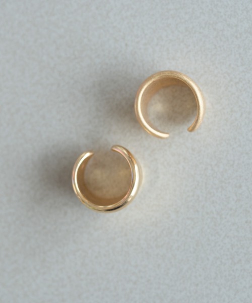 Kastane（カスタネ）の「【fiw.】ワイドメタルイヤカフ（イヤーカフ・レディース・シルバー/ゴールド・FREE）」の9枚目の写真