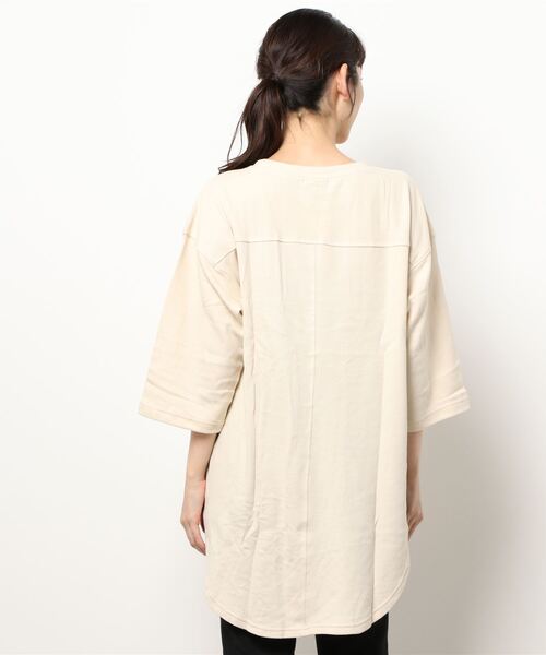 Samansa Mos2（サマンサ モスモス）の「フットボールTシャツ（シャツ/ブラウス・レディース・ベージュ/ボルドー/チャコール/キナリ・ﾌﾘ-）」の8枚目の写真