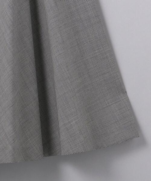 FLICKA(フリッカ)の「<FLICKA(フリッカ)>アタッチドカラー フレア ワンピース(ワンピース・レディース・ダークグレー・0)」の13枚目の写真