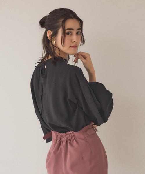 abahouse mavie（アバハウスマヴィ）の「2WAYボリューム袖シアーブラウス（シャツ/ブラウス・レディース・ブラック/ベージュ/ボルドー・フリー）」の9枚目の写真